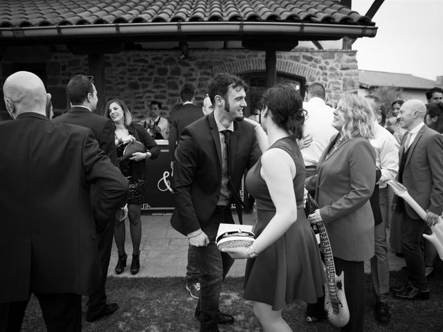 La boda de Rober y Miren en Muxika, Vizcaya 63