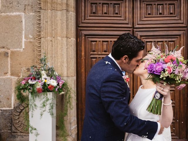 La boda de Roberto y Almudena en Valdastillas, Cáceres 48