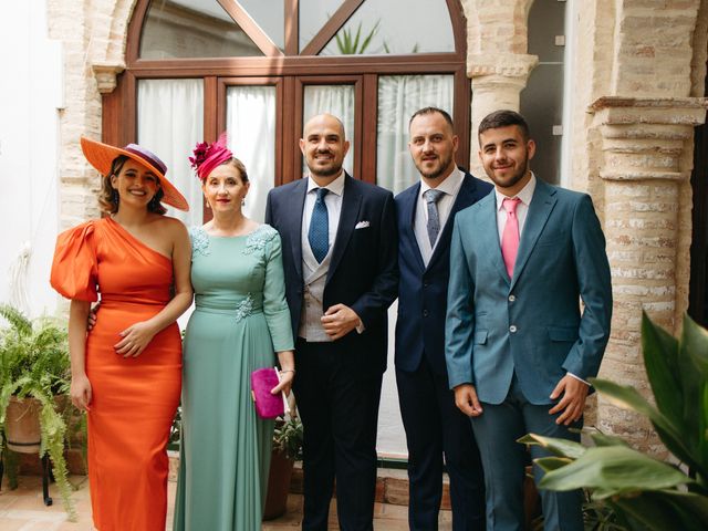 La boda de Jose Manuel y Azahara en Carmona, Sevilla 48