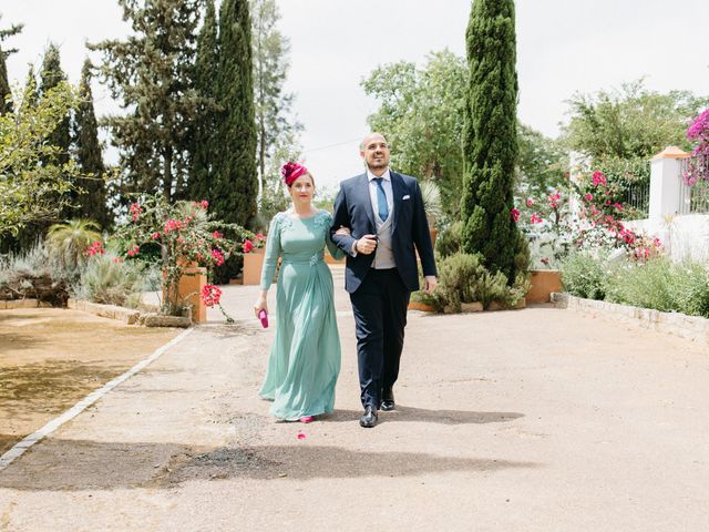 La boda de Jose Manuel y Azahara en Carmona, Sevilla 64