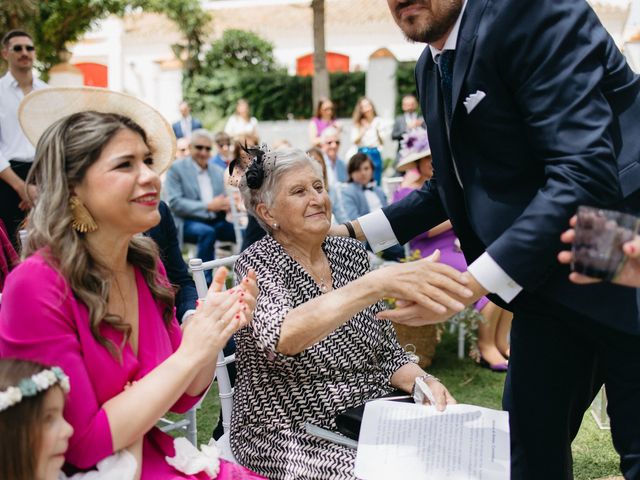 La boda de Jose Manuel y Azahara en Carmona, Sevilla 123