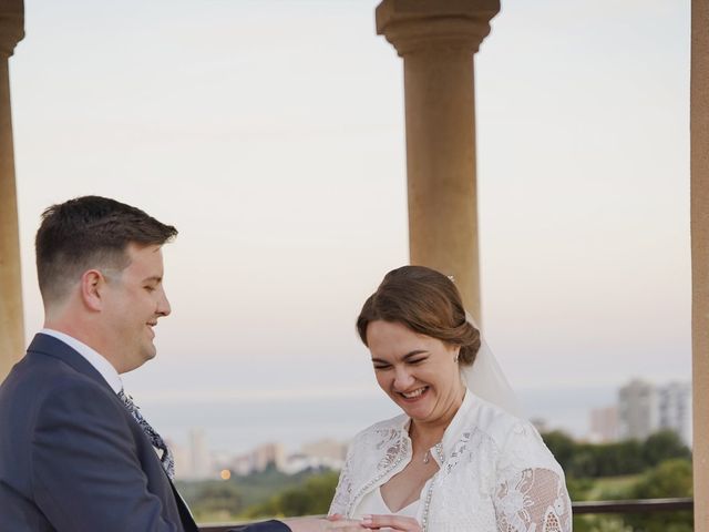 La boda de Kristian y Yulia en Benidorm, Alicante 27