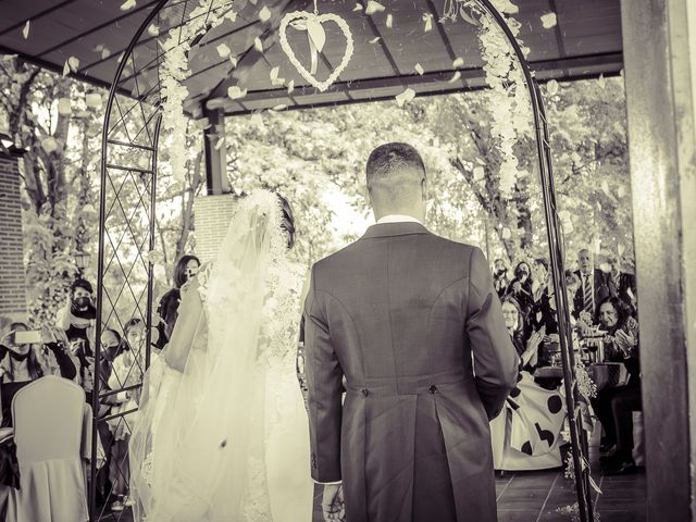 La boda de Ángel y Raquel en Fuenlabrada, Madrid 13