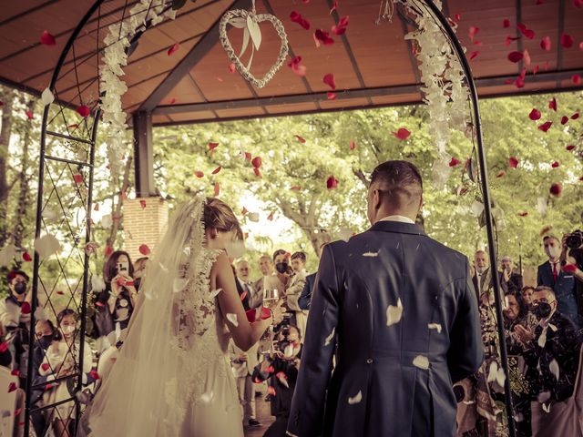 La boda de Ángel y Raquel en Fuenlabrada, Madrid 15