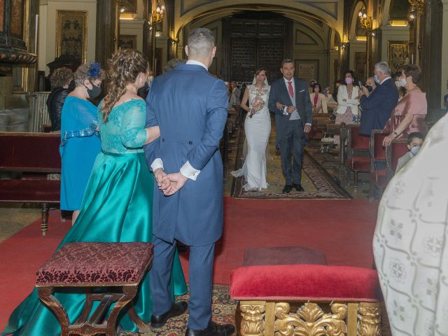 La boda de Ángel y Raquel en Fuenlabrada, Madrid 39