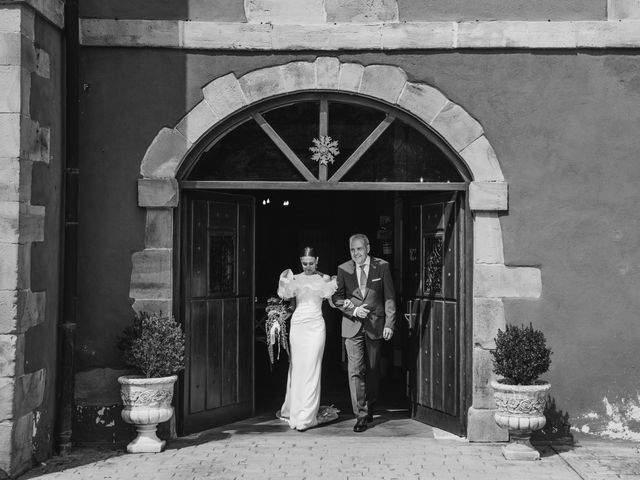 La boda de Esti y Lalo en Traslaviña, Vizcaya 29