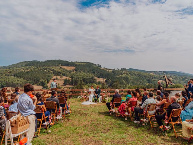 La boda de Esti y Lalo en Traslaviña, Vizcaya 30