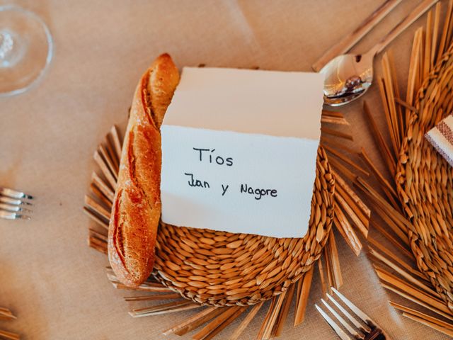 La boda de Esti y Lalo en Traslaviña, Vizcaya 40