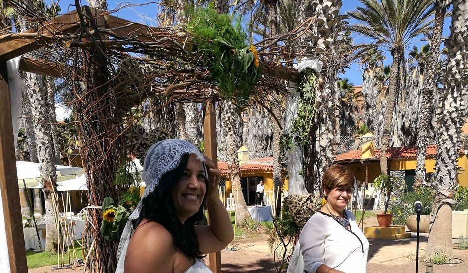 La boda de Jose Carlos y Berta  en Telde, Las Palmas