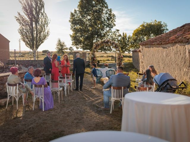 La boda de Katherine y Gabriela en Brieva, Segovia 23