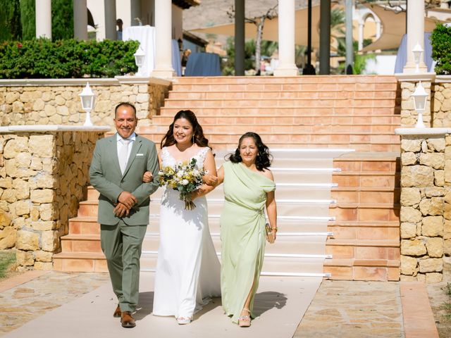 La boda de Robin y Gina en Benidorm, Alicante 18