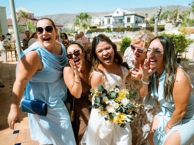 La boda de Robin y Gina en Benidorm, Alicante 23