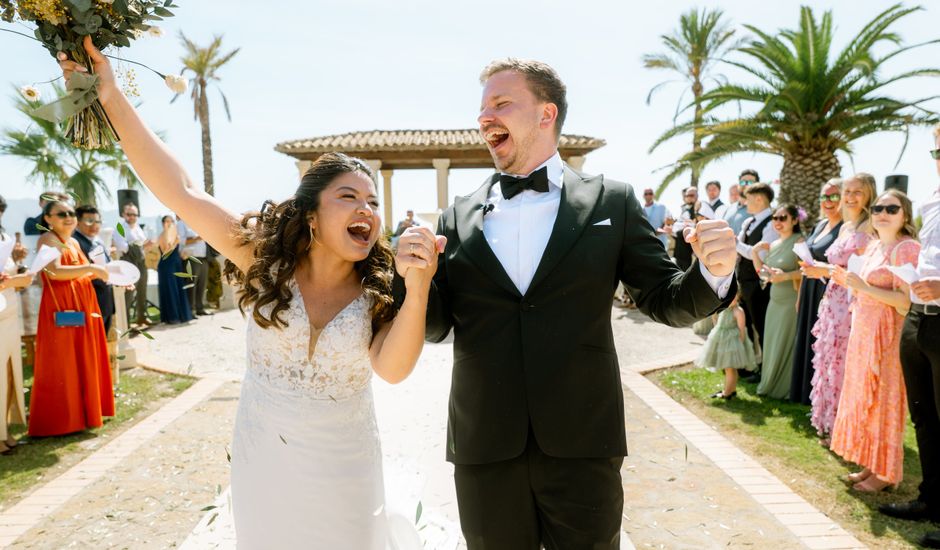 La boda de Robin y Gina en Benidorm, Alicante