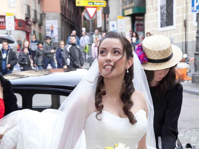 La boda de Alejandro y Raquel en Torrelodones, Madrid 23