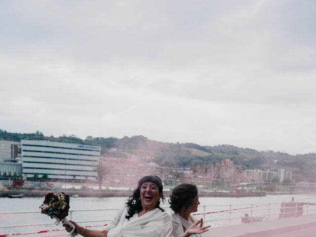 La boda de Eva y Ilaria en Bilbao, Vizcaya 5