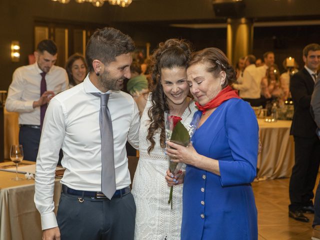 La boda de Isaac y Iranzu en Gorraiz, Navarra 31
