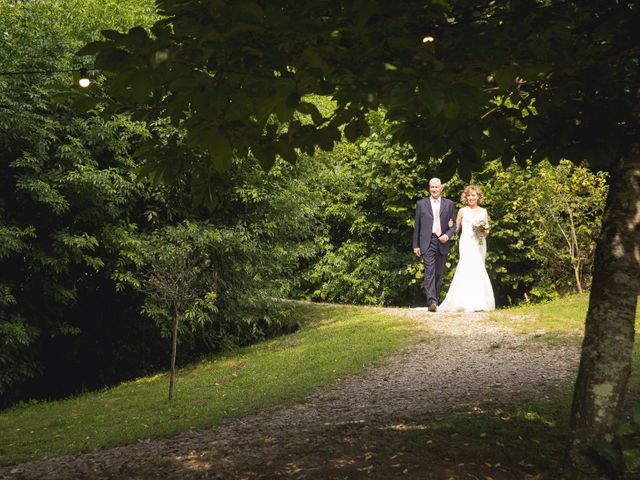 La boda de Juan Angel y Anne en Santiago De Compostela, A Coruña 16