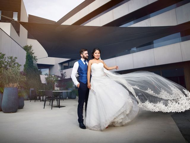 La boda de Ismael y Emily en Pamplona, Navarra 5