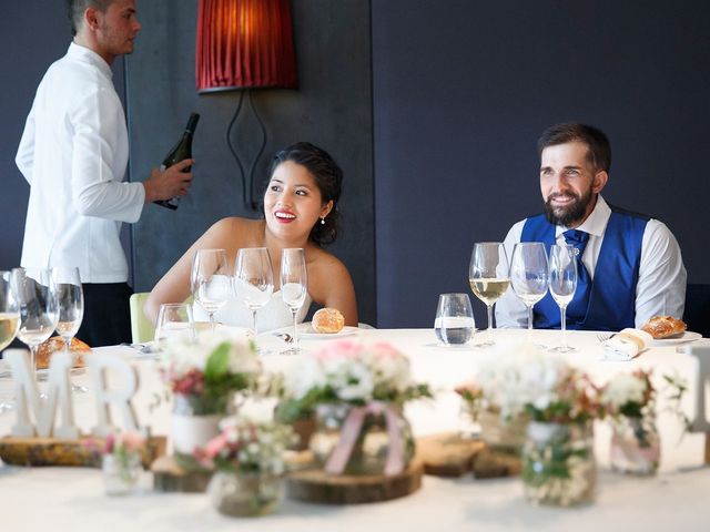 La boda de Ismael y Emily en Pamplona, Navarra 36