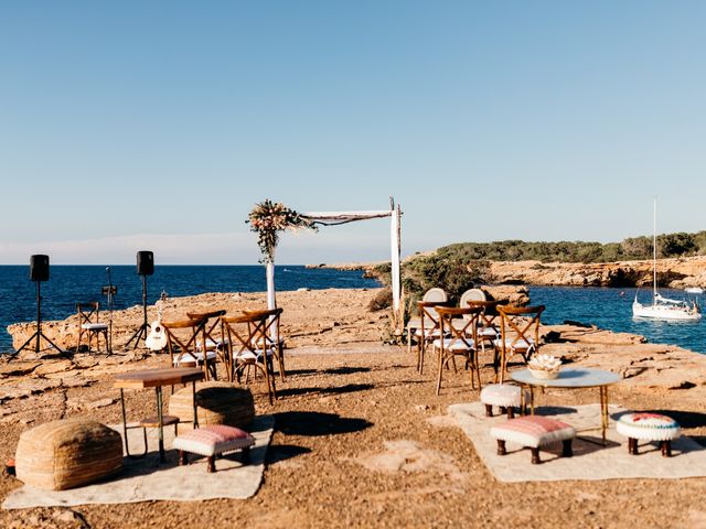 La boda de Raul y Anna en Cala Conta, Islas Baleares 7