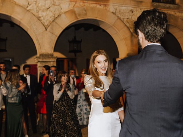 La boda de Javier y Sofía en Castillo De Castilnovo, Segovia 41