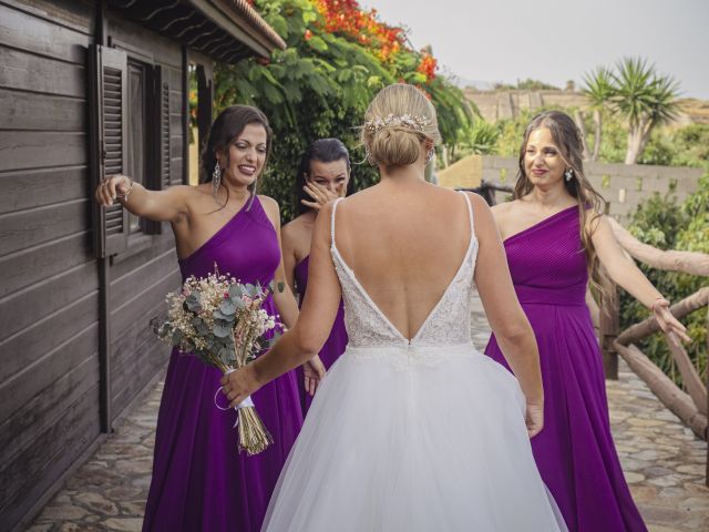 La boda de Jennifer y Tito en Santa Cruz De Tenerife, Santa Cruz de Tenerife 37