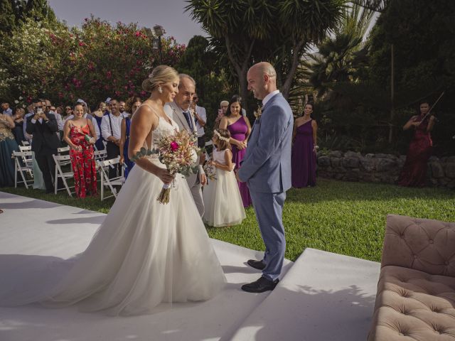 La boda de Jennifer y Tito en Santa Cruz De Tenerife, Santa Cruz de Tenerife 58