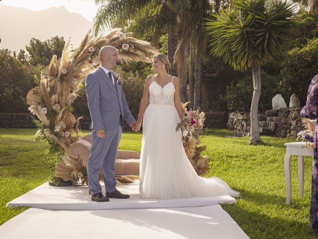 La boda de Jennifer y Tito en Santa Cruz De Tenerife, Santa Cruz de Tenerife 59