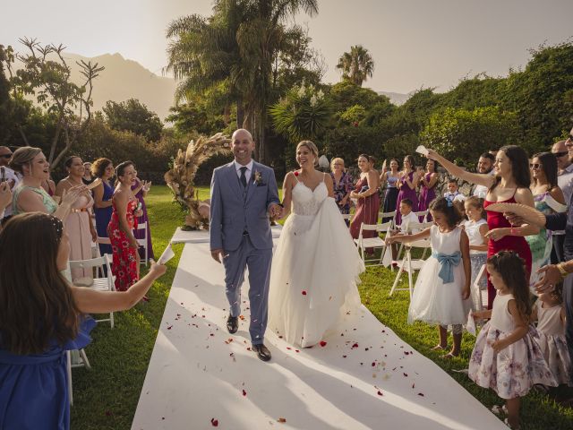 La boda de Jennifer y Tito en Santa Cruz De Tenerife, Santa Cruz de Tenerife 70