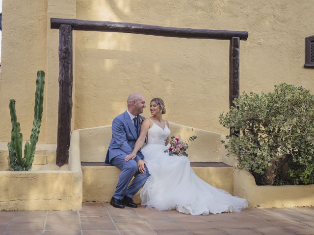 La boda de Jennifer y Tito en Santa Cruz De Tenerife, Santa Cruz de Tenerife 1