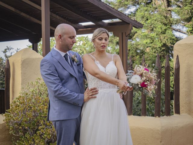 La boda de Jennifer y Tito en Santa Cruz De Tenerife, Santa Cruz de Tenerife 77