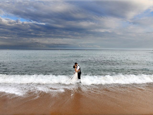 La boda de Desi y Jan en Sant Vicenç De Montalt, Barcelona 73