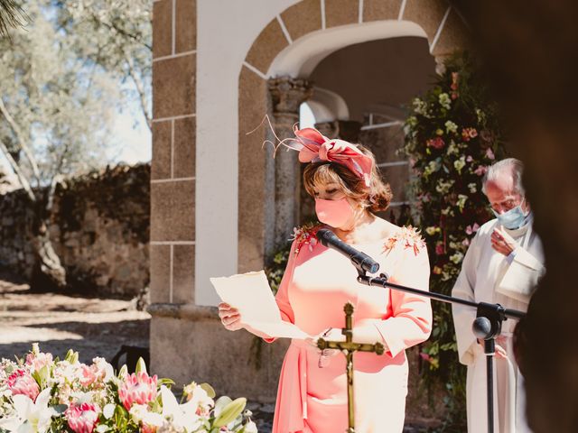 La boda de Lara y Sergio en Cáceres, Cáceres 24