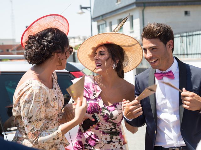 La boda de Vane y Javi en Arroyo De La Encomienda, Valladolid 27