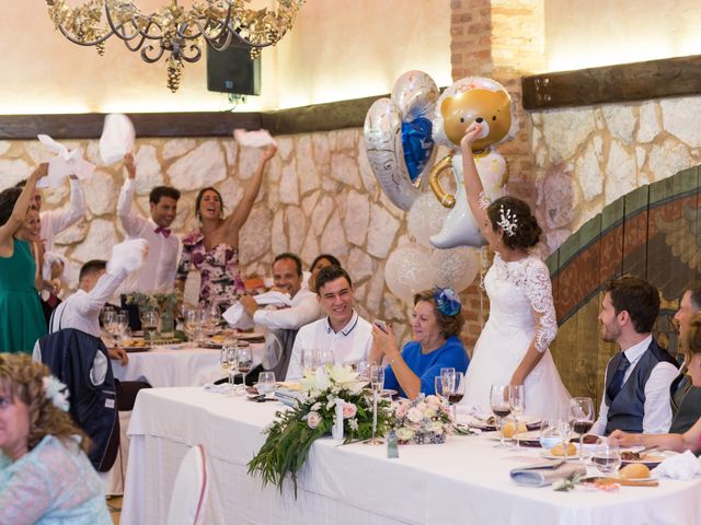 La boda de Vane y Javi en Arroyo De La Encomienda, Valladolid 32