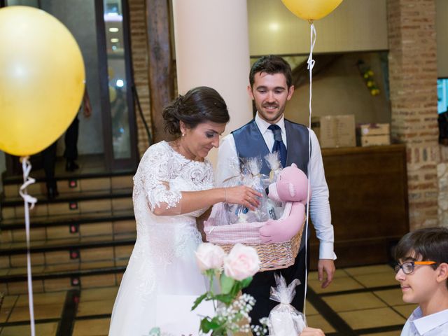 La boda de Vane y Javi en Arroyo De La Encomienda, Valladolid 39