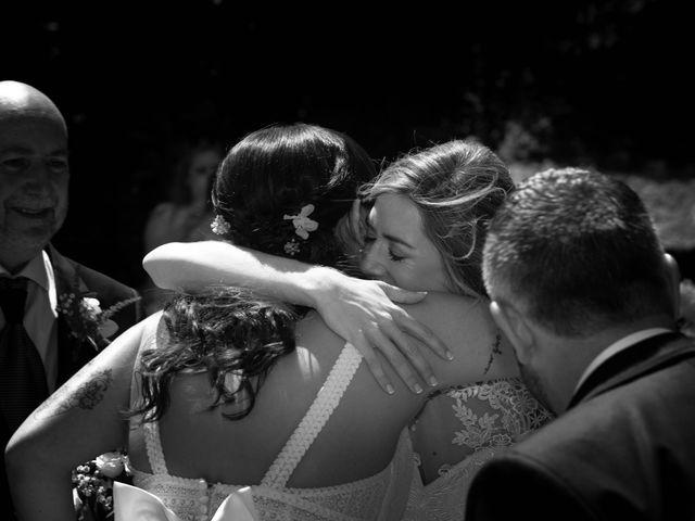 La boda de Laura y Marta en Molinaseca, León 27