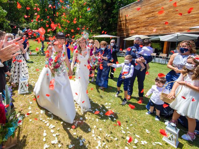 La boda de Laura y Marta en Molinaseca, León 34