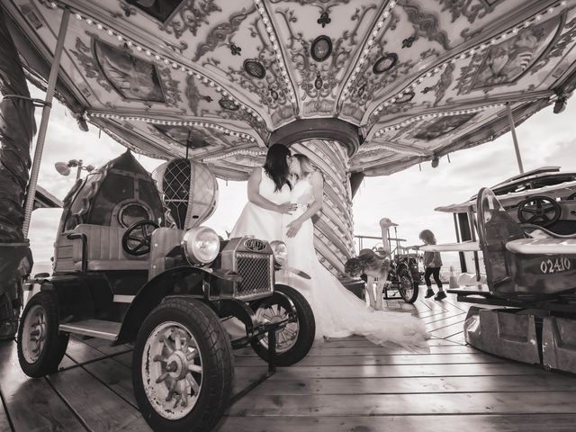 La boda de Laura y Marta en Molinaseca, León 72