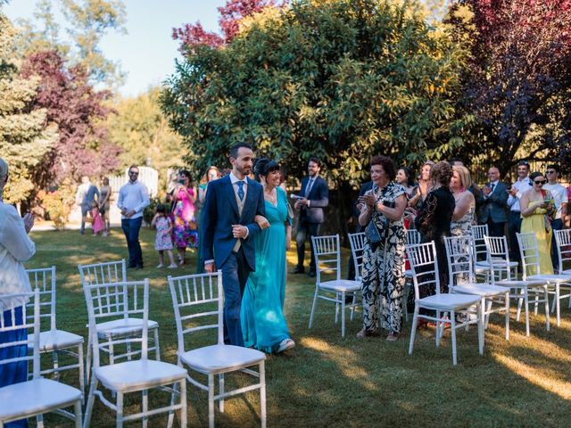 La boda de Carlos y Ana en Navaluenga, Ávila 18