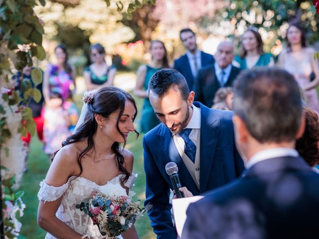 La boda de Carlos y Ana en Navaluenga, Ávila 32