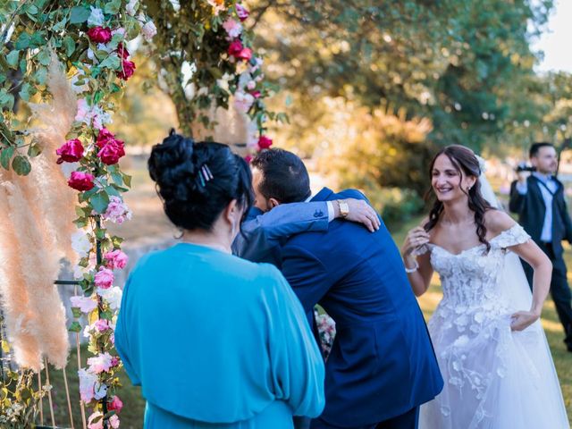 La boda de Carlos y Ana en Navaluenga, Ávila 38