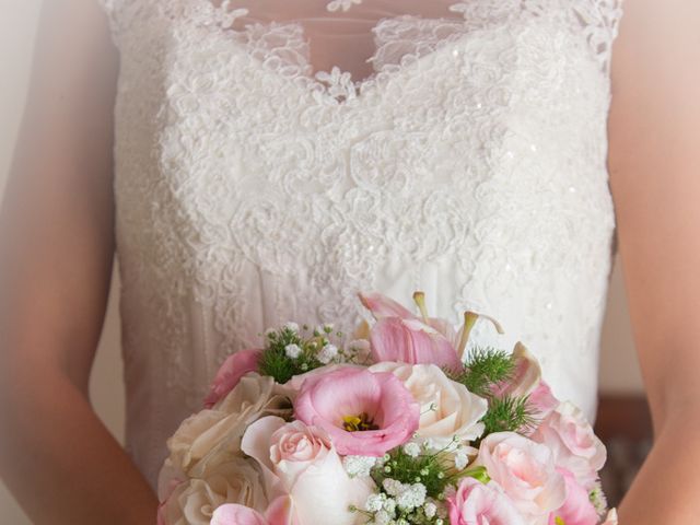 La boda de Javier y María en Guillena, Sevilla 17