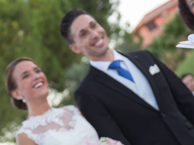 La boda de Javier y María en Guillena, Sevilla 22