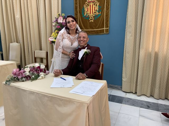 La boda de Jhon  y Cinthya  en Albal, Valencia 5