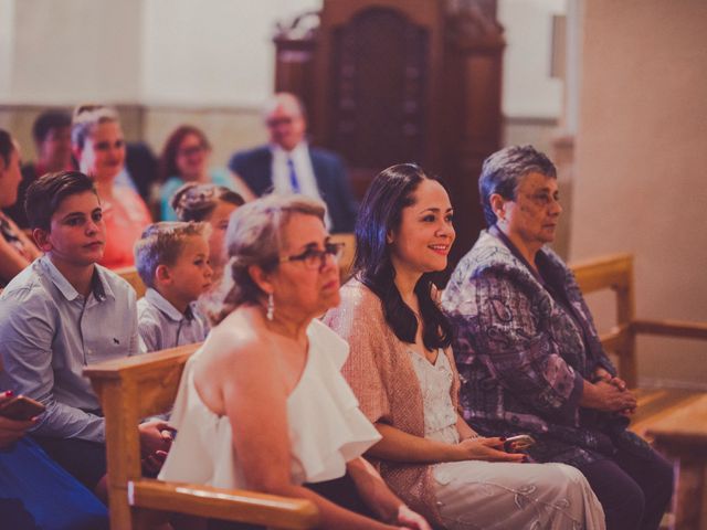 La boda de Roger y Eugenia en Sant Marti De Tous, Barcelona 103