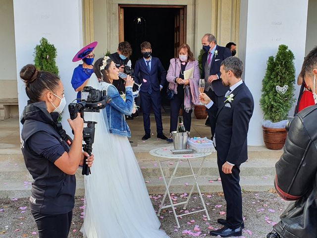 La boda de Josep y Adriana en El Castell Del Remei, Lleida 25