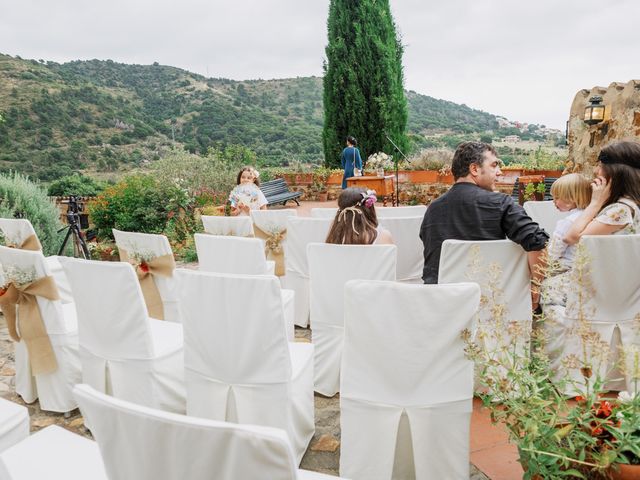 La boda de Pablo  y Lilia  en Pineda De Mar, Barcelona 23