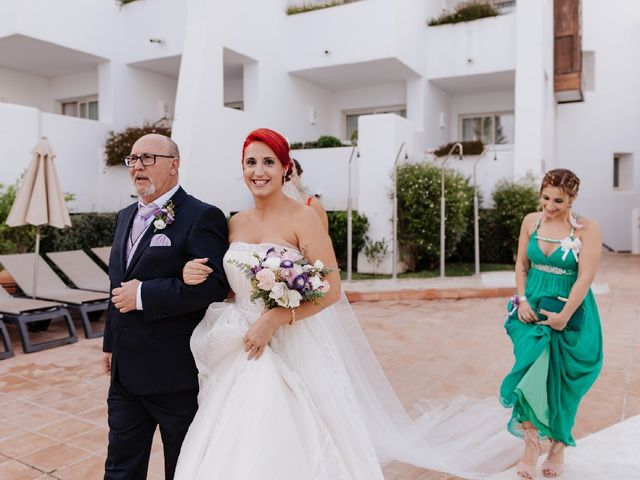 La boda de Alexandre y Nazaret  en Estepona, Málaga 19