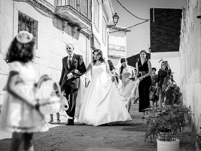 La boda de Carlos y Zuleidy en Tarancon, Cuenca 13
